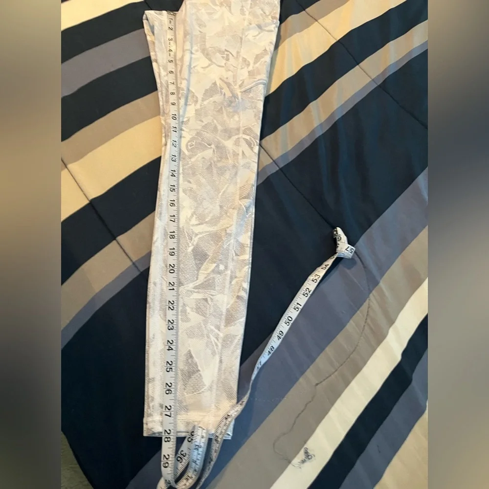 🍋 LIKE NEW Lululemon Speed Up Tight *28" - Jasmine White Multi - Sz 8 - Picture 15 of 16